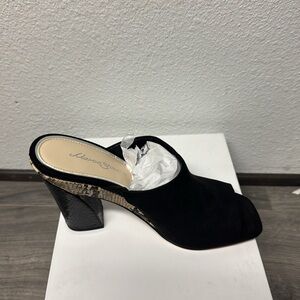 Marco Sharcho Macy's Black and Tan Women's Heeled Mules
